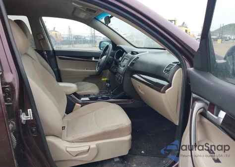 2015 Kia Sorento Lx V6 z USA, uszkodzony, nr VIN 5XYKTDA71FG602900